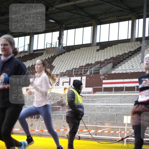 07.12.2025 - St. Pauli X-Mass-Run No. 15 Patografie http://msf.ph/oto/9374321 07.12.2025 12:09:53 Ziel 830, 835, 3462, 3744, 3746, 3760 meine-sportfotos.de