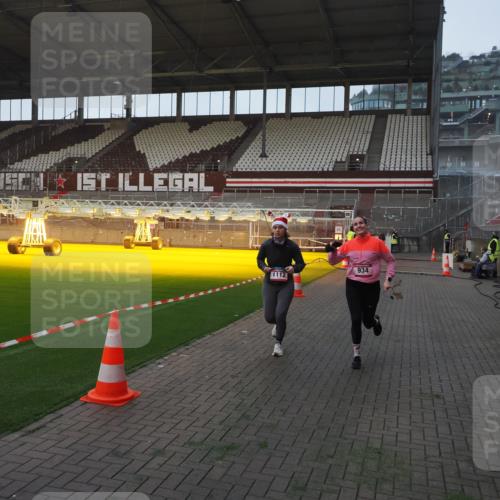 07.12.2025 - St. Pauli X-Mass-Run No. 15 Fabian Wolf http://msf.ph/oto/9374348 07.12.2025 09:59:51 Ziel 910, 911, 934, 1112, 1763, 2186, 2729, 2964, 3513, 4051 meine-sportfotos.de