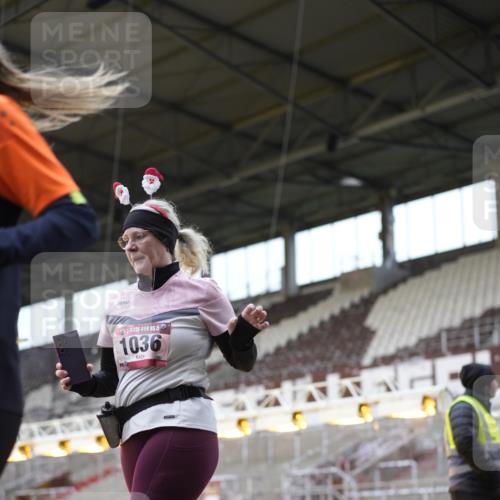 07.12.2025 - St. Pauli X-Mass-Run No. 15 Patografie http://msf.ph/oto/9374349 07.12.2025 12:10:17 Ziel 1036, 1037, 3374, 3375, 3376, 4833 meine-sportfotos.de