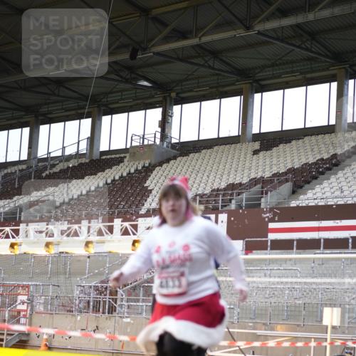 07.12.2025 - St. Pauli X-Mass-Run No. 15 Patografie http://msf.ph/oto/9374357 07.12.2025 12:10:23 Ziel 1036, 1037, 1450, 1728, 1731, 3701, 3840, 3841, 4259, 4262, 4745, 4826, 4827, 4833, 4834, 4836 meine-sportfotos.de