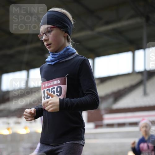 07.12.2025 - St. Pauli X-Mass-Run No. 15 Patografie http://msf.ph/oto/9374381 07.12.2025 12:10:30 Ziel 208, 223, 224, 1036, 1037, 1450, 1728, 1731, 1845, 3701, 3840, 3841, 4257, 4259, 4262, 4280, 4281, 4745, 4826, 4827, 4831, 4833, 4834, 4836 meine-sportfotos.de