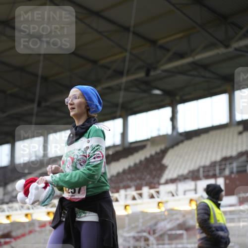 07.12.2025 - St. Pauli X-Mass-Run No. 15 Patografie http://msf.ph/oto/9374389 07.12.2025 12:10:32 Ziel 208, 223, 224, 1450, 1728, 1731, 1845, 3701, 3840, 3841, 4257, 4259, 4262, 4280, 4281, 4745, 4826, 4827, 4831, 4833, 4834, 4836 meine-sportfotos.de