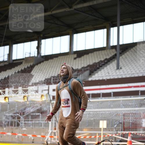 07.12.2025 - St. Pauli X-Mass-Run No. 15 Patografie http://msf.ph/oto/9374520 07.12.2025 12:13:23 Ziel 455, 463, 466, 3645, 4077, 4258, 4261, 4713 meine-sportfotos.de