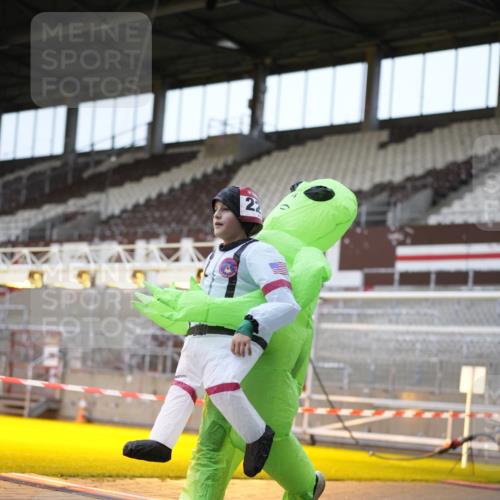 07.12.2025 - St. Pauli X-Mass-Run No. 15 Patografie http://msf.ph/oto/9374532 07.12.2025 12:13:39 Ziel 4048, 4179 meine-sportfotos.de