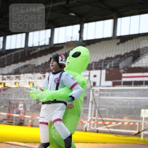 07.12.2025 - St. Pauli X-Mass-Run No. 15 Patografie http://msf.ph/oto/9374534 07.12.2025 12:13:39 Ziel 4048, 4179 meine-sportfotos.de