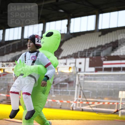 07.12.2025 - St. Pauli X-Mass-Run No. 15 Patografie http://msf.ph/oto/9374537 07.12.2025 12:13:39 Ziel 4048, 4179 meine-sportfotos.de