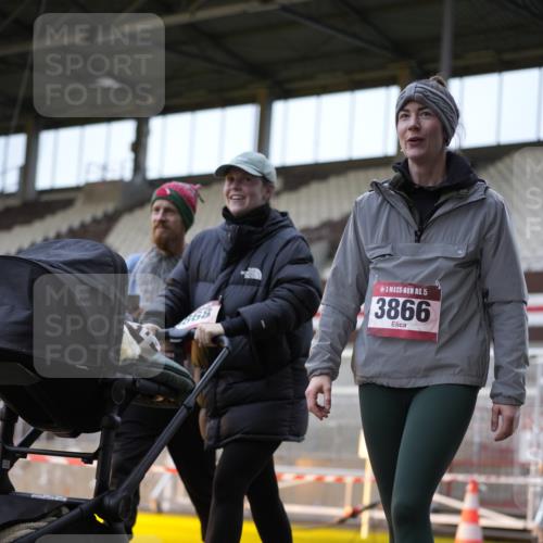 07.12.2025 - St. Pauli X-Mass-Run No. 15 Patografie http://msf.ph/oto/9374607 07.12.2025 12:17:34 Ziel 3427, 3866, 3868, 4014, 4015 meine-sportfotos.de