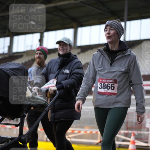 07.12.2025 - St. Pauli X-Mass-Run No. 15 Patografie http://msf.ph/oto/9374609 07.12.2025 12:17:34 Ziel 3427, 3866, 3868, 4014, 4015 meine-sportfotos.de
