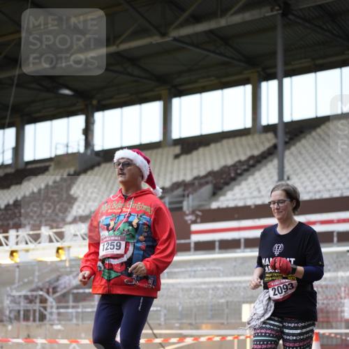 07.12.2025 - St. Pauli X-Mass-Run No. 15 Patografie http://msf.ph/oto/9374616 07.12.2025 12:19:04 Ziel 1259, 2093, 2309, 3371, 3373 meine-sportfotos.de