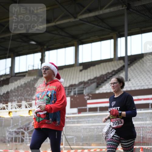 07.12.2025 - St. Pauli X-Mass-Run No. 15 Patografie http://msf.ph/oto/9374618 07.12.2025 12:19:04 Ziel 1259, 2093, 2309, 3371, 3373 meine-sportfotos.de