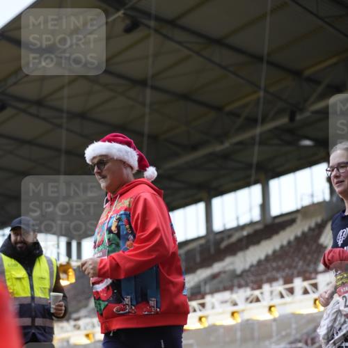 07.12.2025 - St. Pauli X-Mass-Run No. 15 Patografie http://msf.ph/oto/9374622 07.12.2025 12:19:05 Ziel 1259, 2093, 2309 meine-sportfotos.de