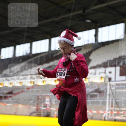 07.12.2025 - St. Pauli X-Mass-Run No. 15 Patografie http://msf.ph/oto/9374628 07.12.2025 12:19:10 Ziel 1259, 2093, 2309 meine-sportfotos.de