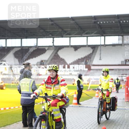 07.12.2025 - St. Pauli X-Mass-Run No. 15 Patografie http://msf.ph/oto/9374647 07.12.2025 12:25:13 Ziel  meine-sportfotos.de
