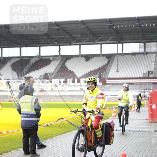 07.12.2025 - St. Pauli X-Mass-Run No. 15 Patografie http://msf.ph/oto/9374651 07.12.2025 12:25:14 Ziel  meine-sportfotos.de