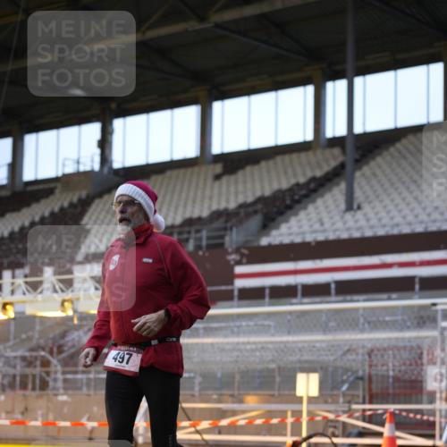07.12.2025 - St. Pauli X-Mass-Run No. 15 Patografie http://msf.ph/oto/9374689 07.12.2025 09:56:49 Ziel 198, 497, 662, 1116, 1165, 2861, 4208, 4209 meine-sportfotos.de