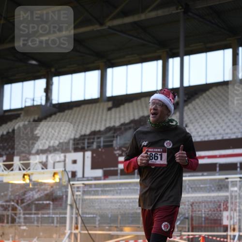 07.12.2025 - St. Pauli X-Mass-Run No. 15 Patografie http://msf.ph/oto/9374691 07.12.2025 09:56:50 Ziel 198, 497, 662, 1116, 1165, 2861, 4208, 4209 meine-sportfotos.de