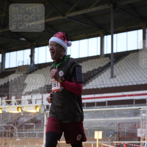 07.12.2025 - St. Pauli X-Mass-Run No. 15 Patografie http://msf.ph/oto/9374695 07.12.2025 09:56:50 Ziel 198, 497, 662, 1116, 1165, 2861, 4208, 4209 meine-sportfotos.de