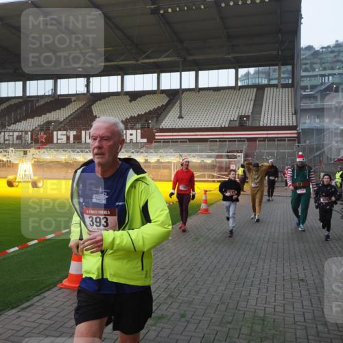 07.12.2025 - St. Pauli X-Mass-Run No. 15 Fabian Wolf http://msf.ph/oto/9374705 07.12.2025 10:01:30 Ziel 118, 393, 780, 783, 804, 1124, 1294, 1760, 3187, 3878 meine-sportfotos.de