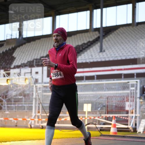 07.12.2025 - St. Pauli X-Mass-Run No. 15 Patografie http://msf.ph/oto/9374725 07.12.2025 09:57:38 Ziel 1292, 1293, 1377, 1395, 2678, 2984, 4030 meine-sportfotos.de