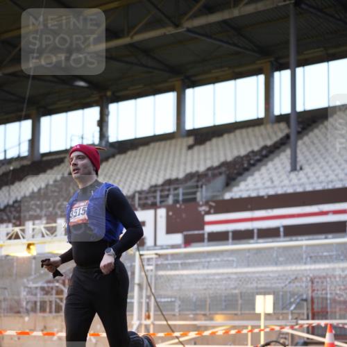07.12.2025 - St. Pauli X-Mass-Run No. 15 Patografie http://msf.ph/oto/9374742 07.12.2025 09:58:12 Ziel 1633, 1774, 2205, 3405, 3515 meine-sportfotos.de