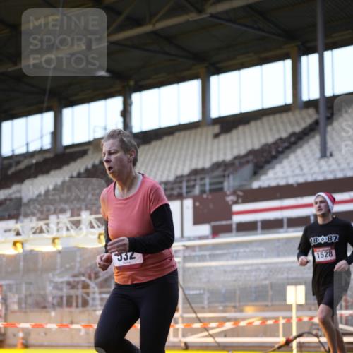 07.12.2025 - St. Pauli X-Mass-Run No. 15 Patografie http://msf.ph/oto/9374781 07.12.2025 09:58:30 Ziel 238, 261, 483, 532, 1003, 1115, 1173, 1528, 1603, 1782, 1785, 2205, 2392, 3308, 4031, 4206 meine-sportfotos.de