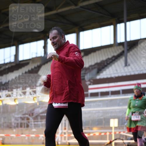 07.12.2025 - St. Pauli X-Mass-Run No. 15 Patografie http://msf.ph/oto/9374794 07.12.2025 09:58:33 Ziel 238, 261, 483, 532, 1003, 1115, 1173, 1528, 1542, 1603, 1782, 1785, 2392, 3308, 4031, 4206 meine-sportfotos.de