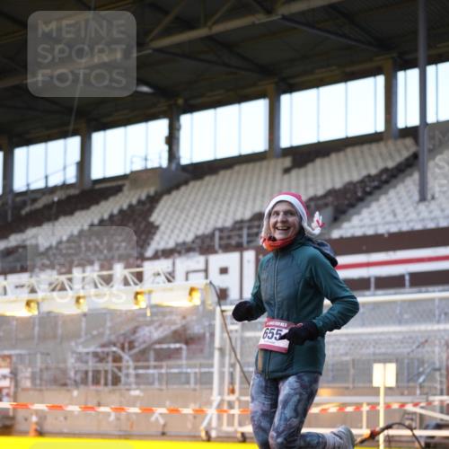 07.12.2025 - St. Pauli X-Mass-Run No. 15 Patografie http://msf.ph/oto/9374814 07.12.2025 09:58:43 Ziel 532, 655, 1003, 1115, 1528, 1542, 1782, 1785, 2392, 3308 meine-sportfotos.de