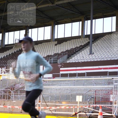 07.12.2025 - St. Pauli X-Mass-Run No. 15 Patografie http://msf.ph/oto/9374819 07.12.2025 09:58:57 Ziel 655, 2529, 3147, 3345 meine-sportfotos.de