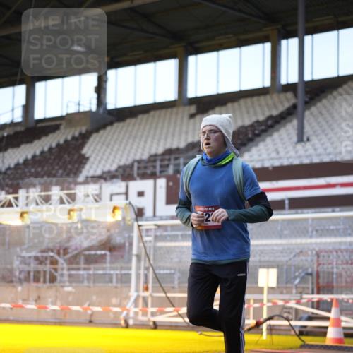 07.12.2025 - St. Pauli X-Mass-Run No. 15 Patografie http://msf.ph/oto/9374829 07.12.2025 09:59:01 Ziel 2529, 3147, 3345 meine-sportfotos.de