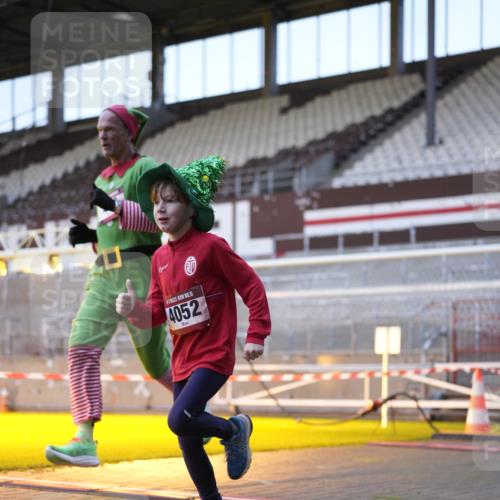 07.12.2025 - St. Pauli X-Mass-Run No. 15 Patografie http://msf.ph/oto/9374880 07.12.2025 09:59:30 Ziel 488, 910, 911, 961, 1763, 2204, 2207, 3513, 4029, 4051, 4052, 4465 meine-sportfotos.de