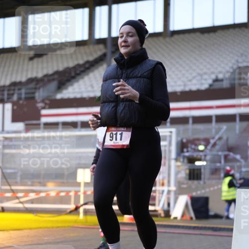 07.12.2025 - St. Pauli X-Mass-Run No. 15 Patografie http://msf.ph/oto/9374896 07.12.2025 09:59:35 Ziel 488, 910, 911, 961, 1763, 2186, 2204, 3513, 4029, 4051, 4052, 4465 meine-sportfotos.de