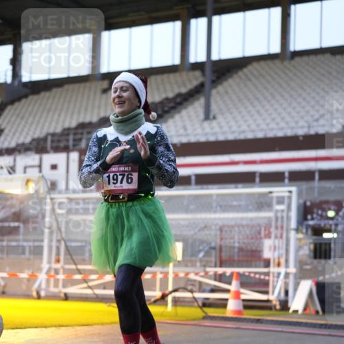 07.12.2025 - St. Pauli X-Mass-Run No. 15 Patografie http://msf.ph/oto/9375152 07.12.2025 10:00:26 Ziel 855, 1418, 1976, 3336 meine-sportfotos.de