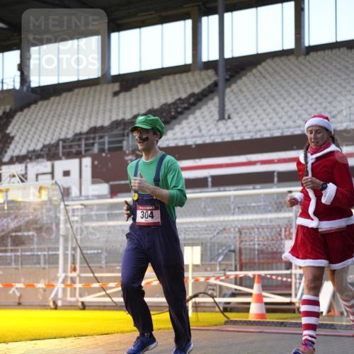 07.12.2025 - St. Pauli X-Mass-Run No. 15 Patografie http://msf.ph/oto/9375287 07.12.2025 10:02:17 Ziel 63, 304, 1828, 1829, 1934, 2604, 2923, 3944 meine-sportfotos.de