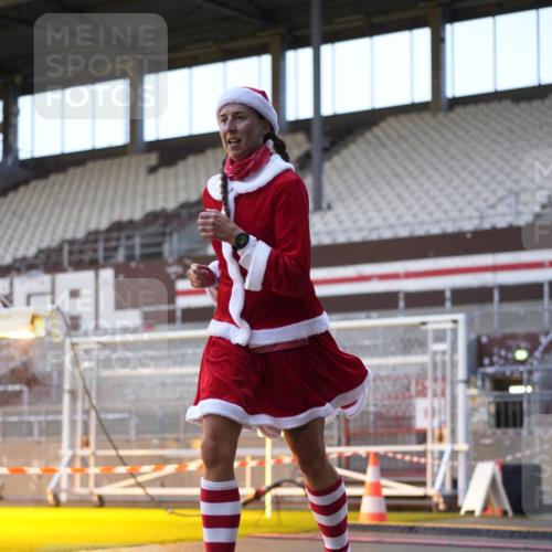 07.12.2025 - St. Pauli X-Mass-Run No. 15 Patografie http://msf.ph/oto/9375293 07.12.2025 10:02:18 Ziel 63, 304, 1828, 1829, 1934, 2604, 2923, 3944 meine-sportfotos.de