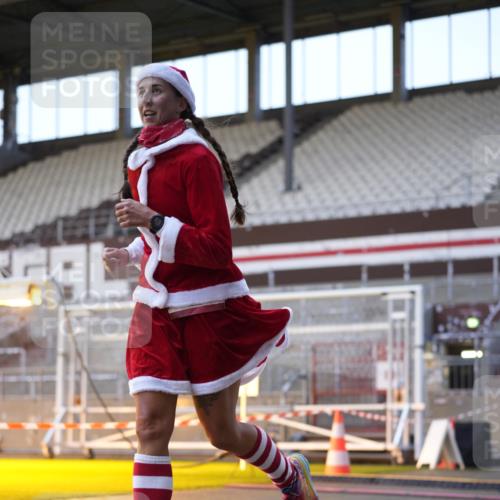 07.12.2025 - St. Pauli X-Mass-Run No. 15 Patografie http://msf.ph/oto/9375295 07.12.2025 10:02:18 Ziel 63, 304, 1828, 1829, 1934, 2604, 2923, 3944 meine-sportfotos.de