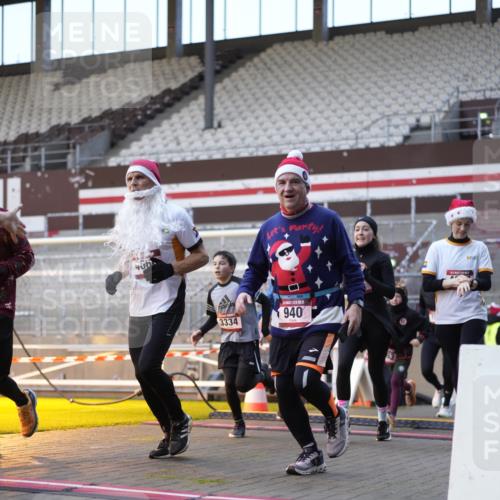 07.12.2025 - St. Pauli X-Mass-Run No. 15 Patografie http://msf.ph/oto/9375460 07.12.2025 10:03:30 Ziel 213, 214, 358, 940, 984, 1023, 1263, 1264, 1484, 1486, 1506, 1888, 2002, 2380, 3334, 4193, 4239, 4660, 4667, 4679, 4680 meine-sportfotos.de