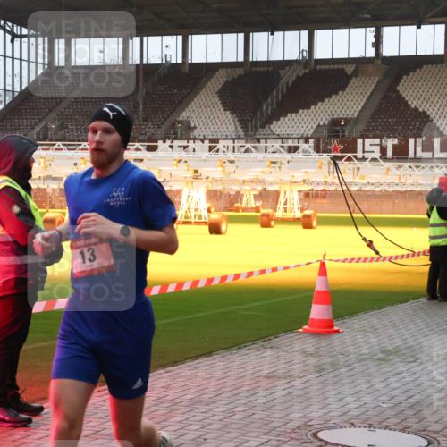 07.12.2025 - St. Pauli X-Mass-Run No. 15 Luisa Fischer http://msf.ph/oto/9375485 07.12.2025 09:51:36 Ziel 13, 1258, 13, 615, 1258, 2030, 2135, 2224, 2646, 3110, 4273 meine-sportfotos.de