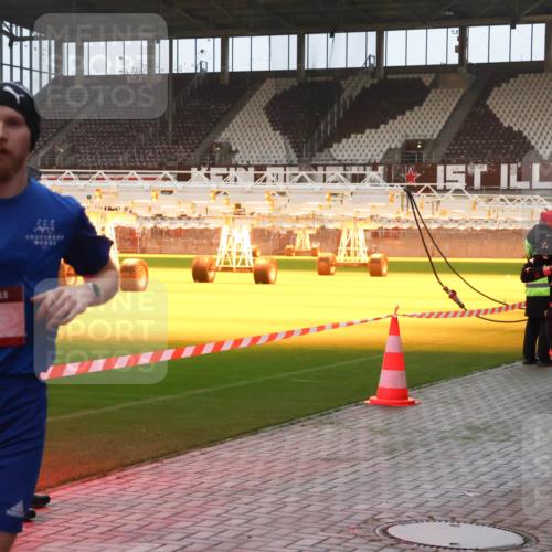 07.12.2025 - St. Pauli X-Mass-Run No. 15 Luisa Fischer http://msf.ph/oto/9375486 07.12.2025 09:51:37 Ziel 15, 13, 1258, 13, 615, 1258, 2030, 2135, 2224, 2646, 3110, 4273 meine-sportfotos.de