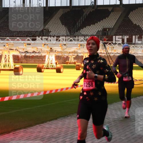 07.12.2025 - St. Pauli X-Mass-Run No. 15 Luisa Fischer http://msf.ph/oto/9375491 07.12.2025 09:51:38 Ziel 1258, 3110, 13, 615, 1258, 2030, 2135, 2224, 2646, 3110, 4273 meine-sportfotos.de