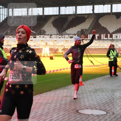 07.12.2025 - St. Pauli X-Mass-Run No. 15 Luisa Fischer http://msf.ph/oto/9375495 07.12.2025 09:51:38 Ziel 15, 1258, 3110, 2030, 13, 615, 1258, 2030, 2135, 2224, 2646, 3110, 4273 meine-sportfotos.de