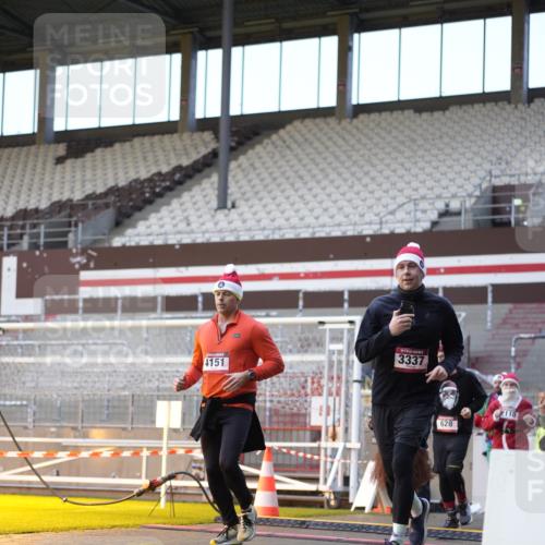 07.12.2025 - St. Pauli X-Mass-Run No. 15 Patografie http://msf.ph/oto/9375585 07.12.2025 10:03:47 Ziel 185, 213, 399, 626, 628, 1027, 1028, 1307, 1394, 1425, 1506, 2002, 2110, 2112, 2366, 2380, 3198, 3337, 3340, 3359, 3519, 3734, 4151, 4679 meine-sportfotos.de