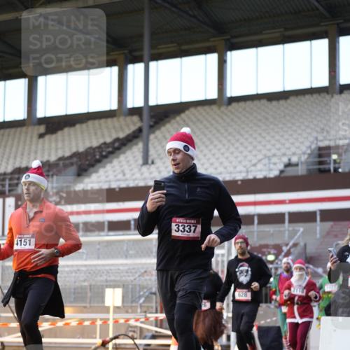 07.12.2025 - St. Pauli X-Mass-Run No. 15 Patografie http://msf.ph/oto/9375595 07.12.2025 10:03:48 Ziel 185, 213, 399, 626, 628, 1027, 1028, 1307, 1394, 1425, 2002, 2110, 2112, 2366, 2380, 3198, 3337, 3340, 3359, 3519, 3734, 4151 meine-sportfotos.de