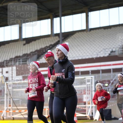 07.12.2025 - St. Pauli X-Mass-Run No. 15 Patografie http://msf.ph/oto/9375649 07.12.2025 10:03:53 Ziel 399, 626, 628, 709, 1027, 1028, 1307, 1394, 1425, 1906, 2110, 2112, 3198, 3337, 3340, 3359, 3519, 4151 meine-sportfotos.de