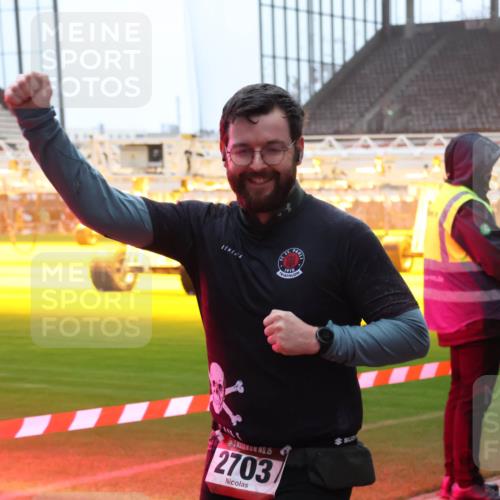 07.12.2025 - St. Pauli X-Mass-Run No. 15 Luisa Fischer http://msf.ph/oto/9375873 07.12.2025 09:55:07 Ziel 1910, 15, 2703, 1375, 1649, 1655, 1722, 2036, 2133, 2209, 2703, 2900, 3310, 3338, 4088 meine-sportfotos.de