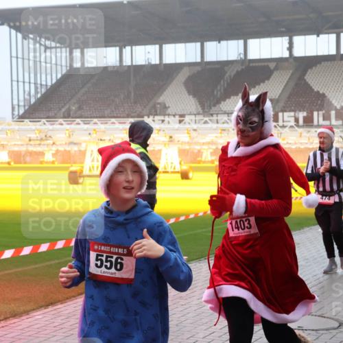 07.12.2025 - St. Pauli X-Mass-Run No. 15 Luisa Fischer http://msf.ph/oto/9375986 07.12.2025 11:06:45 Ziel 15, 556, 1403, 486, 92, 204, 298, 300, 359, 382, 402, 403, 414, 474, 486, 556, 565, 659, 693, 854, 858, 878, 920, 944, 1024, 1025, 1223, 1229, 1285, 1286, 1287, 1403, 1429, 1430, 1440, 1442, 1556, 1564, 1608, 1648, 2243, 2245, 4579, 4581, 4583, 4585, 4587 meine-sportfotos.de