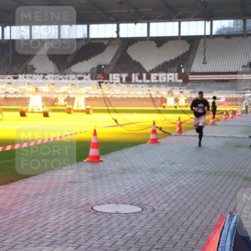 07.12.2025 - St. Pauli X-Mass-Run No. 15 Luisa Fischer http://msf.ph/oto/9375997 07.12.2025 09:55:35 Ziel 1101, 1113, 1649, 1655, 1722, 2703, 4087, 4088 meine-sportfotos.de