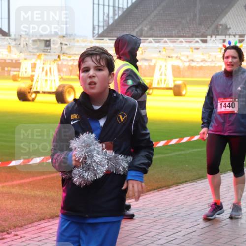 07.12.2025 - St. Pauli X-Mass-Run No. 15 Luisa Fischer http://msf.ph/oto/9376001 07.12.2025 11:06:53 Ziel 1440, 92, 204, 359, 382, 402, 403, 414, 474, 486, 556, 565, 693, 854, 858, 878, 920, 944, 1024, 1025, 1223, 1229, 1285, 1286, 1287, 1403, 1429, 1430, 1440, 1442, 1556, 1564, 1648, 1708, 2243, 2245, 4579, 4581, 4582, 4583, 4585, 4587, 4588 meine-sportfotos.de