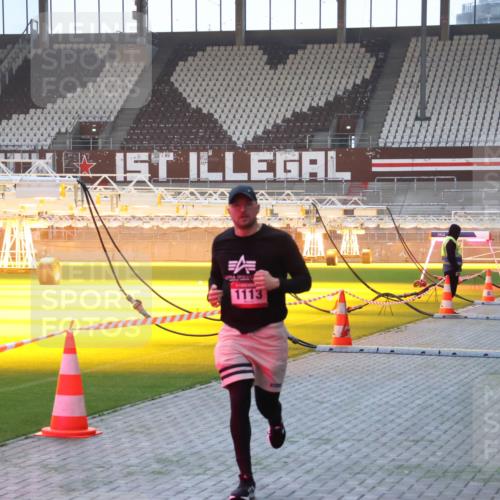 07.12.2025 - St. Pauli X-Mass-Run No. 15 Luisa Fischer http://msf.ph/oto/9376005 07.12.2025 09:55:38 Ziel 1113, 1101, 1113, 1649, 1655, 1722, 4087, 4088 meine-sportfotos.de