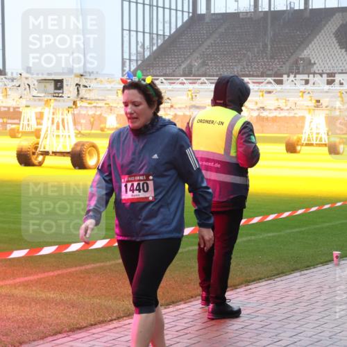 07.12.2025 - St. Pauli X-Mass-Run No. 15 Luisa Fischer http://msf.ph/oto/9376012 07.12.2025 11:06:55 Ziel 144, 5, 1440, 204, 359, 382, 402, 403, 414, 474, 486, 556, 565, 595, 693, 854, 858, 878, 920, 944, 1024, 1223, 1229, 1285, 1286, 1287, 1403, 1429, 1430, 1440, 1442, 1556, 1564, 1648, 1708, 2243, 2245, 4579, 4581, 4582, 4583, 4585, 4587, 4588 meine-sportfotos.de
