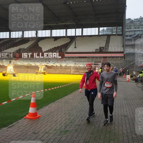 07.12.2025 - St. Pauli X-Mass-Run No. 15 Fabian Wolf http://msf.ph/oto/9376027 07.12.2025 10:05:11 Ziel 114, 202, 210, 292, 699, 1973, 1991, 2168, 2249, 2856, 2866, 3186, 3307, 3311 meine-sportfotos.de